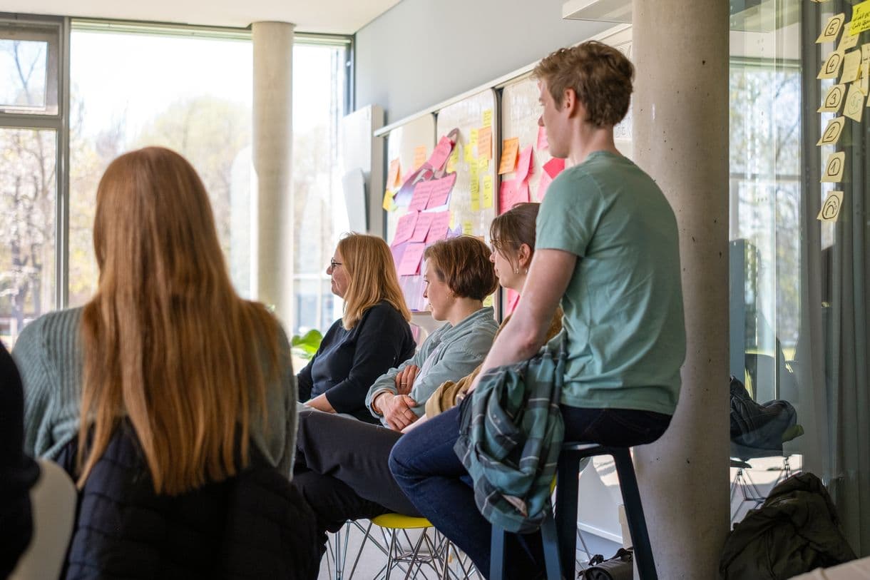 Eine Gruppe von Mitarbeiterinnen während des Consulting Days 2025